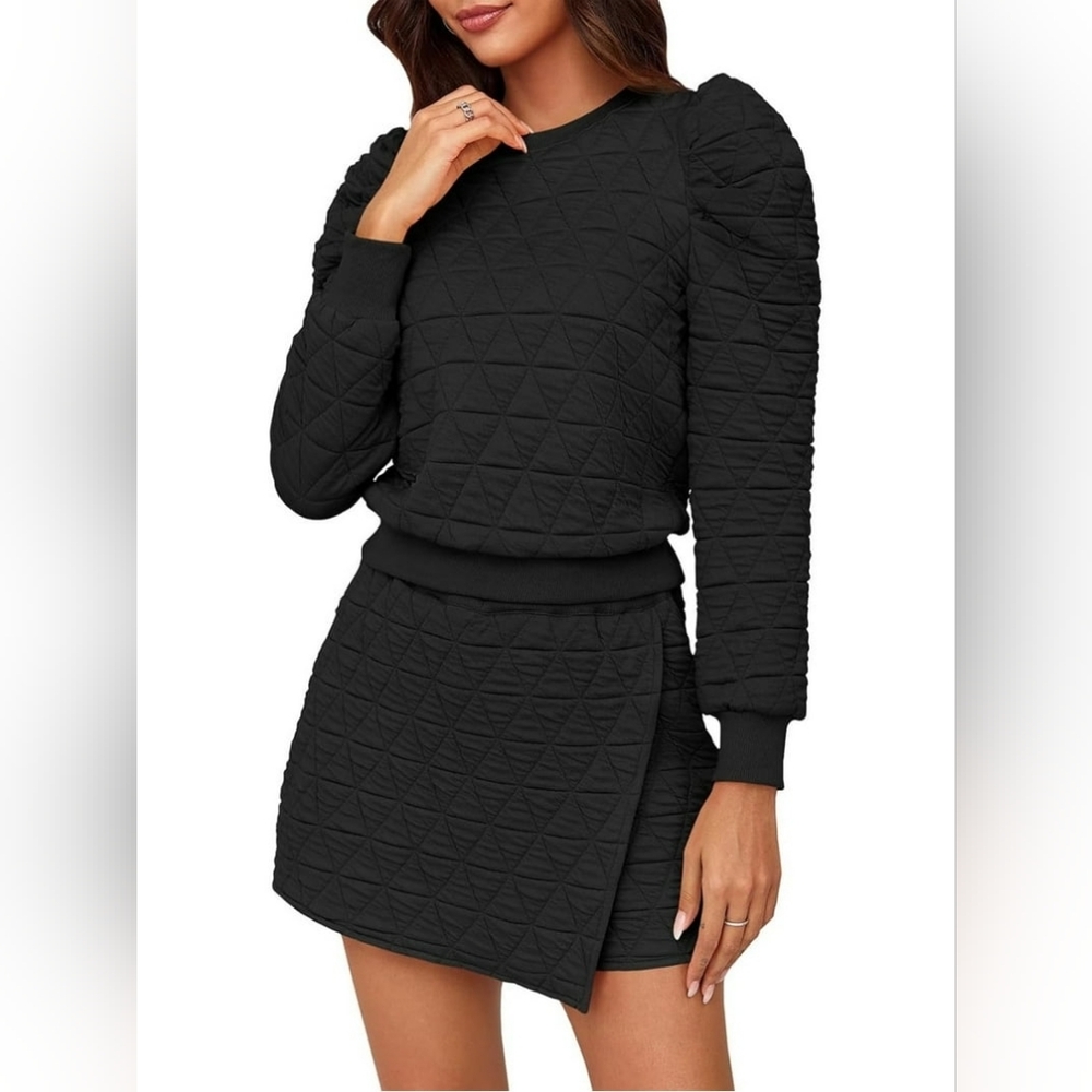 Black Quilted Sweatshirt and Skort Set - Picture 4 of 5